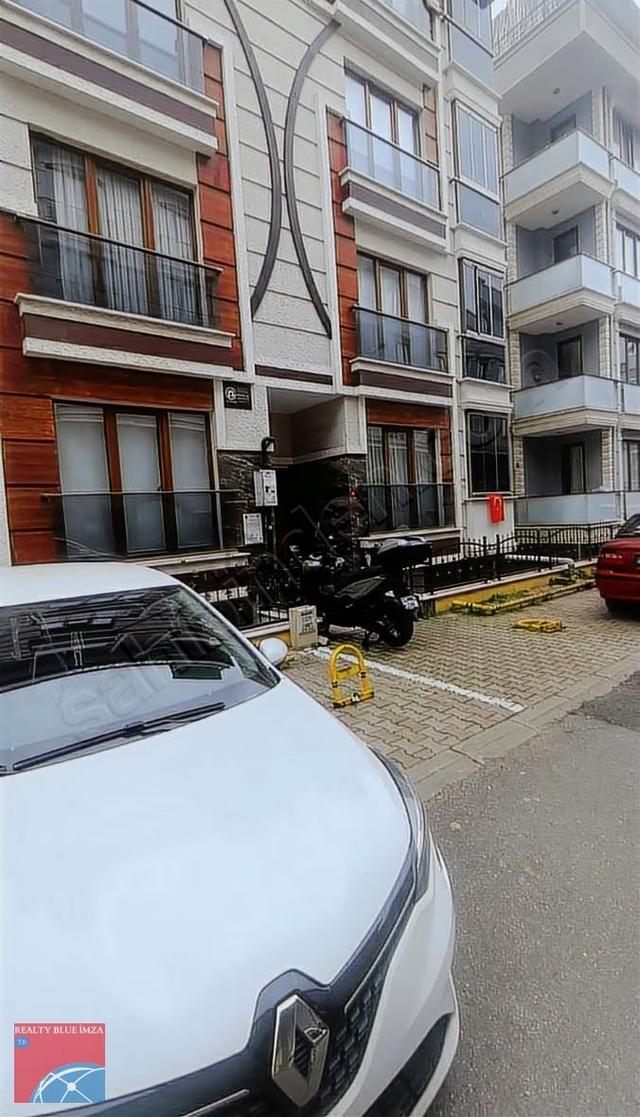 Çekmeköy Merkez Mah. Satılık 2+1 Ara Kat Çekmeköy Merkez Mah. Satılık 2+1 Ara Kat
