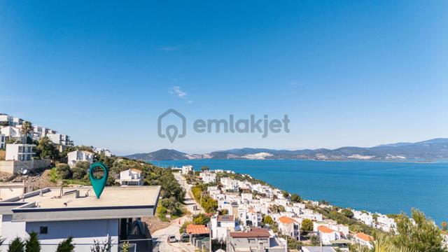 Milas Boğaziçi'nde Full Deniz Manzaralı Tam Müstakil Villa. 5