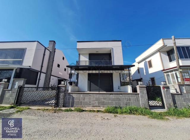 Güre'de 242 M² Arsada Tam Müstakil 5+1 Villa | Bahçeli | 5