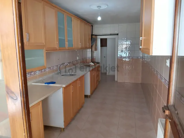Keçiören Çaldıran Mahallesinde Yapılı 3+1 Geniş Cadde Üzeri Yapılı Keçiören Çaldıran Mahallesinde Yapılı 3+1 Geniş Cadde Üzeri Yapılı