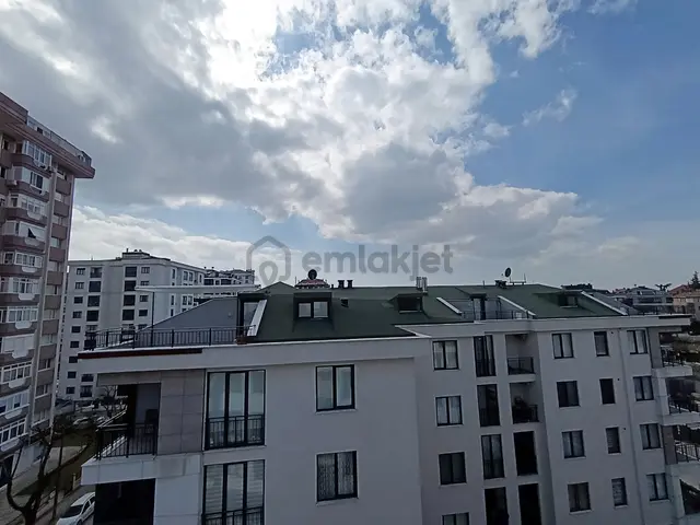 Bahçelievler Koza İlkokulu Karşısı Satılık 4+2 Dubleks Daire 5