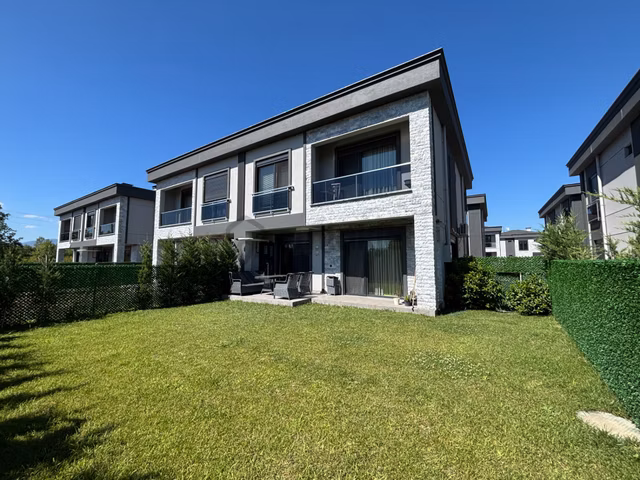 Kuyumcu Hacıali Mahallesi Park Mozaik Villaları’nda 4+1 195 M² Satılık Lüks Villa 1