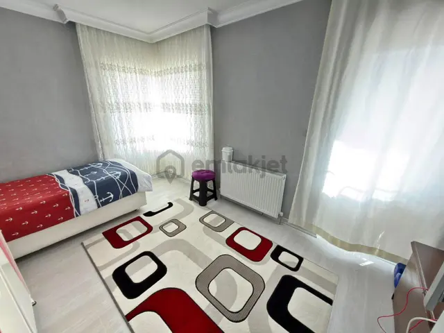 Etlik Lokman Hekim Hastanesi Yakını Asansörlü Ara Kat 3+1 Yeni Bina'da Satılık Daire 2
