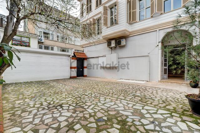 Boğazın Kalbinde Beylerbeyi İskele 'de Prestijli 4+1 Yalı Daire 5