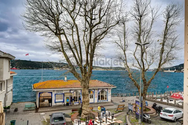 Boğazın Kalbinde Beylerbeyi İskele 'de Prestijli 4+1 Yalı Daire 3