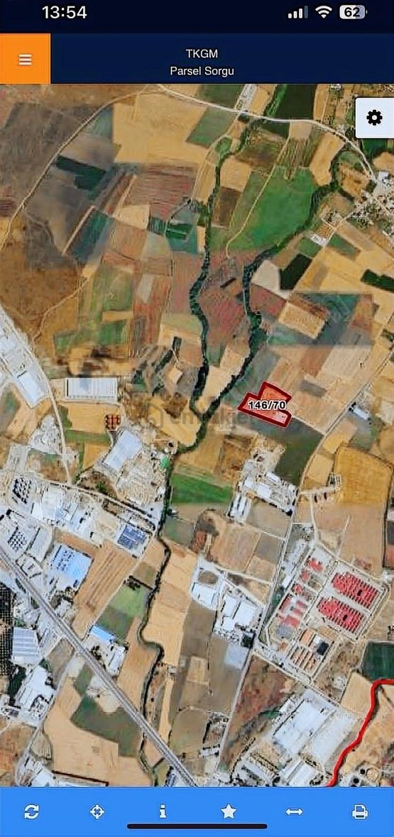 Ömerli'de Sanayi İmarının Dibinde Fabrikalı Fırsat Arazi Ömerli'de Sanayi İmarının Dibinde Fabrikalı Fırsat Arazi