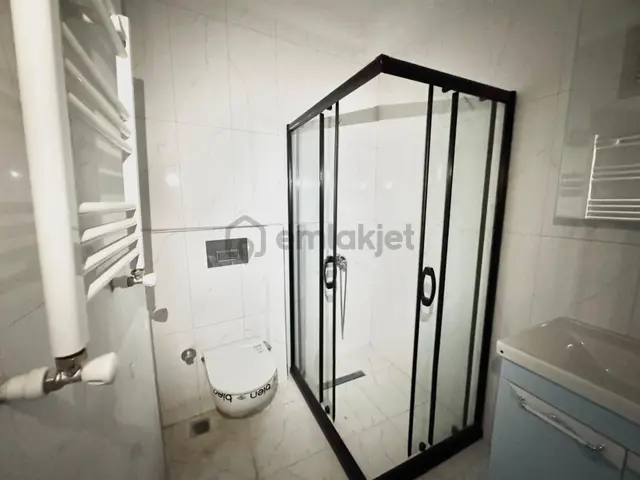 Kağıthane Çeliktepe'de Satılık 3+1 Çatı Katı Daire 5