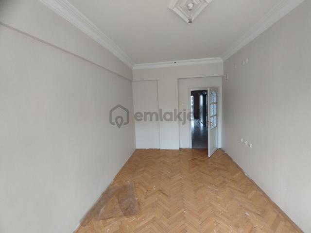 Alihan G.m.den İzzetpaşa Mah.de Kubbeli Cami Karşısı 5+2 Satılık Daire 4