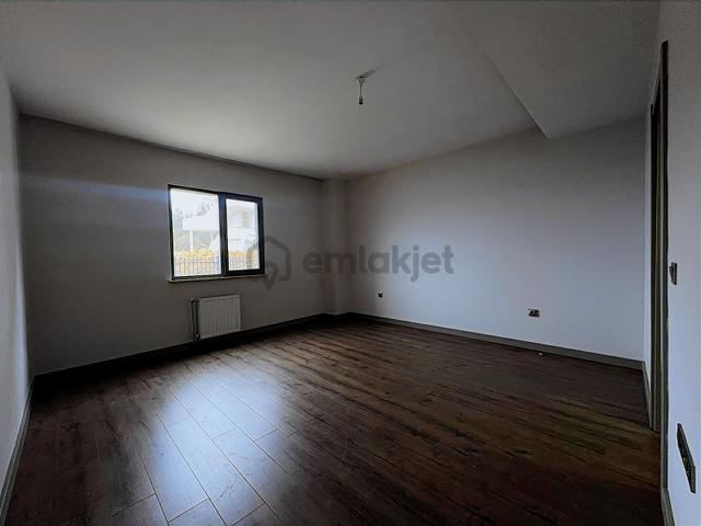Serdivan Gölbaşı Konaklarında Satılık 4+1 Daire 4