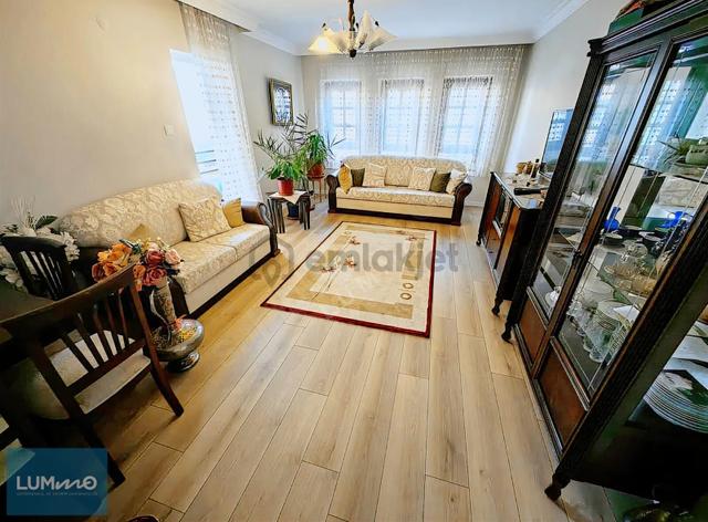 Antares Avm'ye Yürüme Mesafesinde Bağımsız Full Yapı Ara Kat 3+1 3