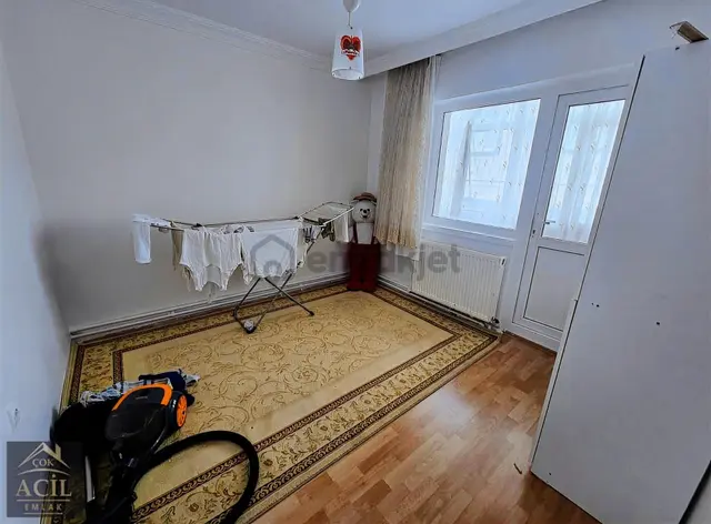 Çok Acil'den Pınarbaşı Mh.merkezi Konumda Ara Katta 3+1 3