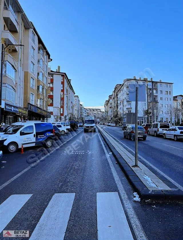 Beyaz Emlak'tan Sivas Lisesi Karşısı Satılık Dükkan 5