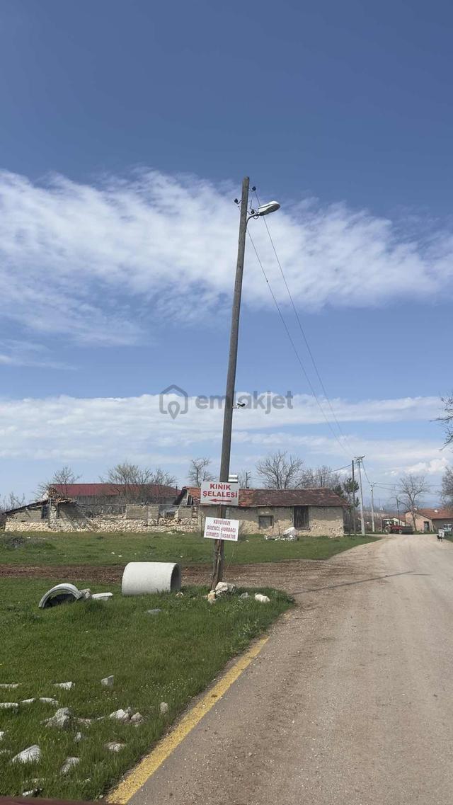 Bilecik Merkez Kınık'ta 7.350 M² Müstakil Tapulu Çiftlik Arazisi 3