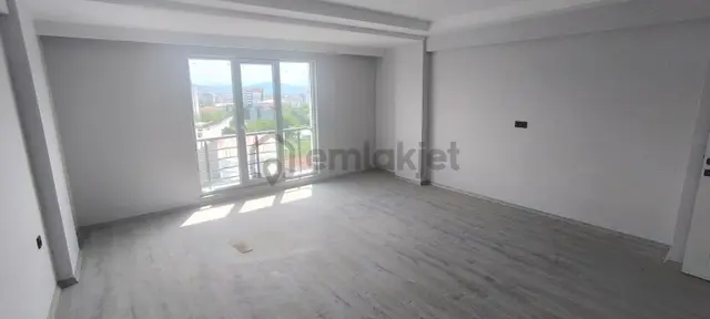 Bafra Mevlanada Satılık 3+1 Full Manzaralı Önü Kapanmaz Daire 2