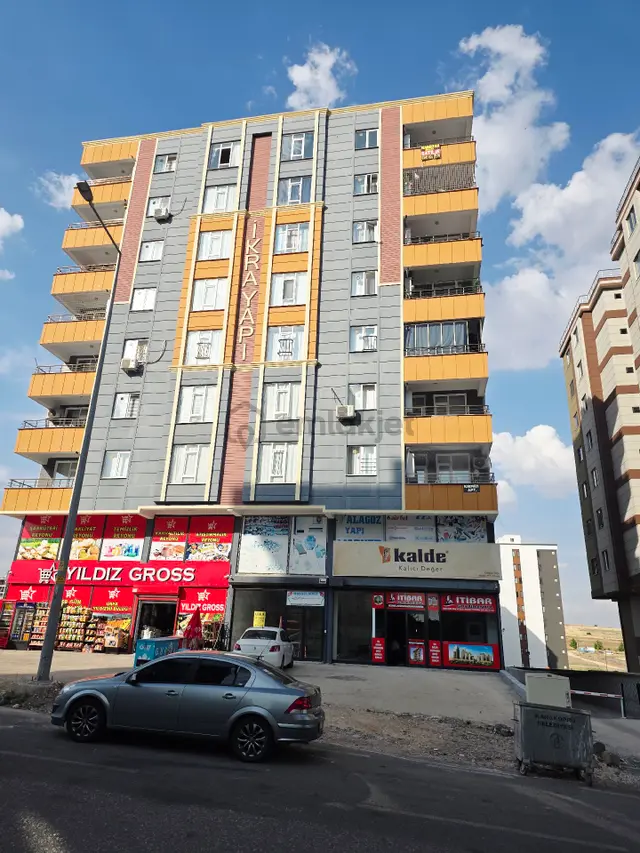 Acillde Mehmetçikte Satılık Lüx Full 2+1 Daire 3