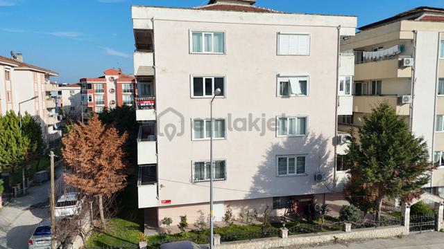 Favori Gayrimenkulden Şehrin En Gözde Lokasyonunda 2+1 125m² Net 3