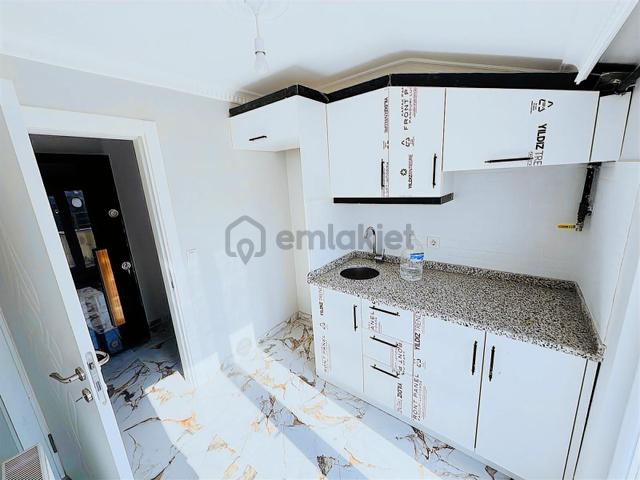 Geniş Ailelere Özel 4+2 Teras Manzaralı 3 Balkonlu Lüks Daire! 4