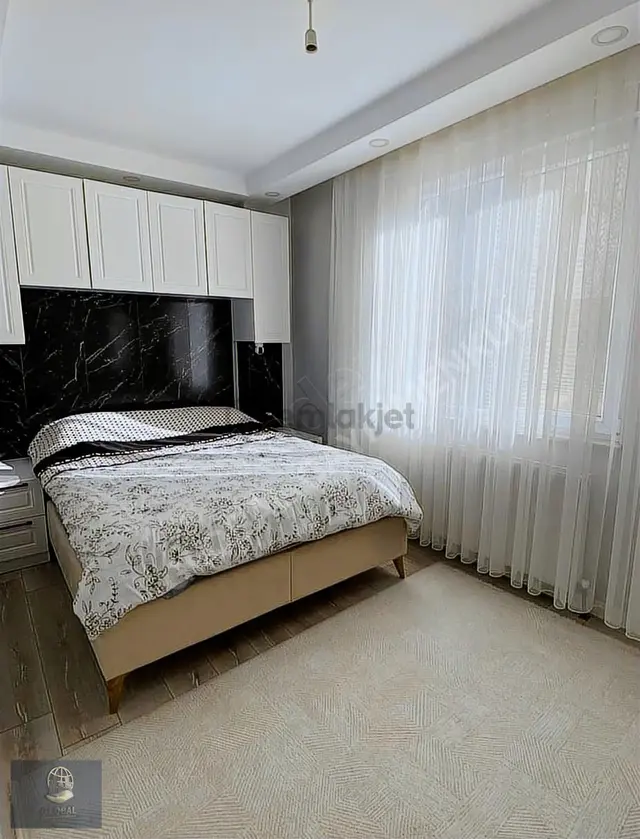 Çobançeşme'de Yüksek Girişli, 4 Yıllık, 2+1 Satılık Daire 2