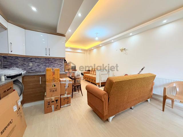 🏡 Göl-san Gayrimenkul’den 🏡 Şirinevler Mahallesii Site İçerisinde 2+1 Satılık Daire 5