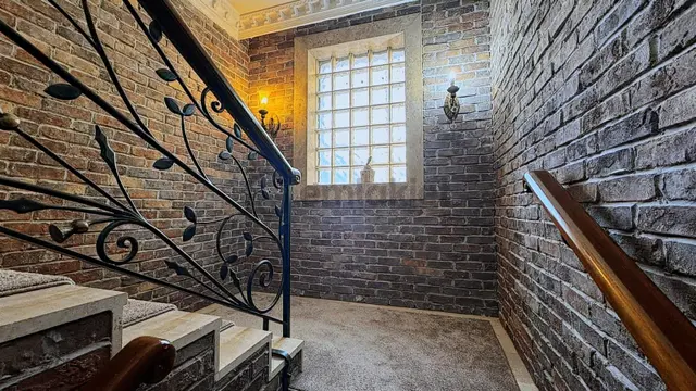 Gölbaşı Karşıyaka'da 1500 M² Arsa İçinde Satılık 6+2 Villa 2