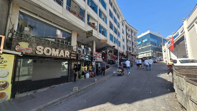 Esenyurt,meydan,merkezi Lokasyon,işlek Cadde,yüksek Giriş Dükkan 3