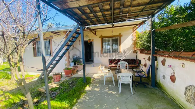 Menderes Kısıklı’da 403 M² Arsa İçinde Eşyalı Müstakil Ev 2