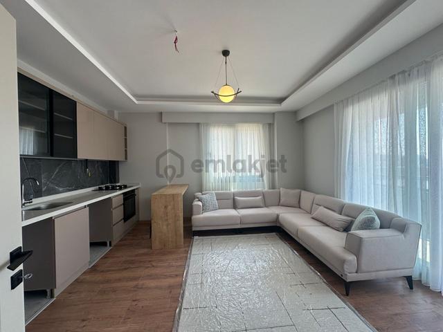 Mersin 2. Çevre Yolu Üstünde Satılık Sıfır 1+1 Daire 4