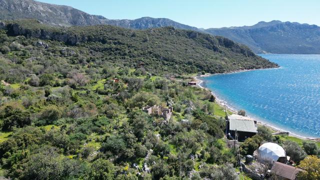 Joker: Marmaris Söğüt Denize 90 Metre Yakınlıkta Manzaralı Tarla 4