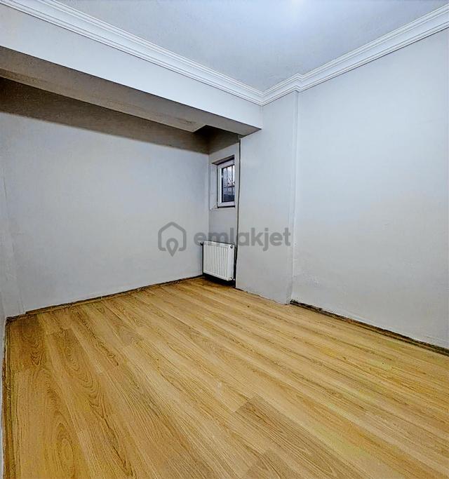 Esenyurt Necip Fazıl Kısakürek Mah.3+1 Giriş Emsali 2.150.000 Tl 3