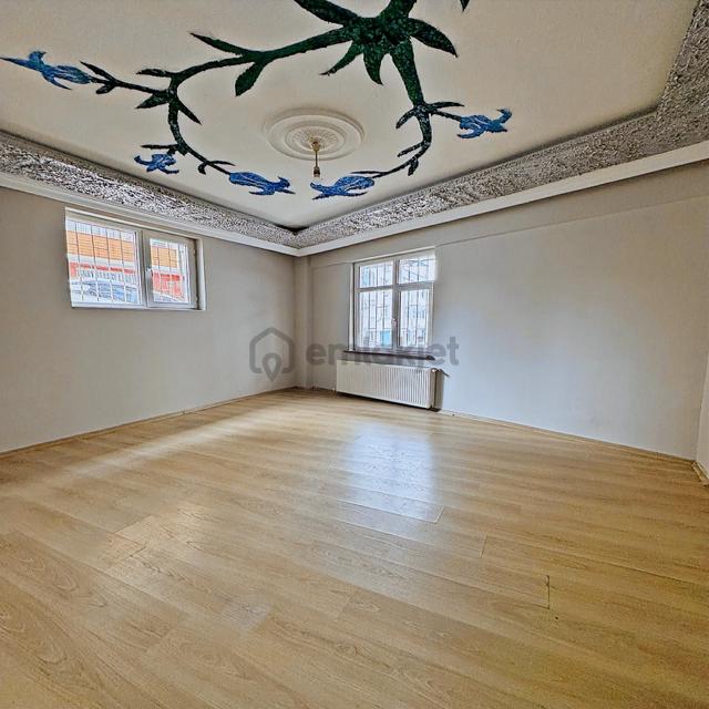 Esenyurt Necip Fazıl Kısakürek Mah.3+1 Giriş Emsali 2.150.000 Tl 5