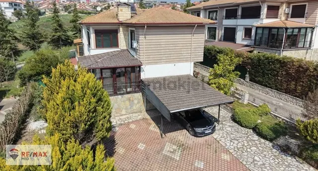 Remax Mid Yeni Mahalle Gülabat Konakların'da 5+2 Satılık Villa 2