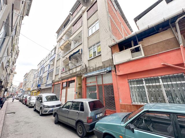 İstiklal Okulu Arasında 25 M2 Satılık Dükkan 5