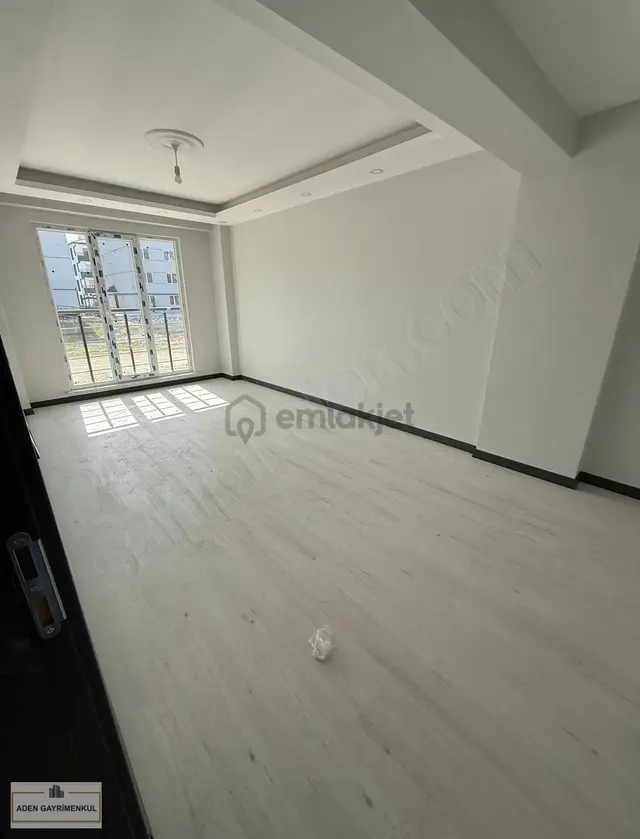 Geniş 2+1 100 M² Yüksek Giriş Kat Lüks Daire 3