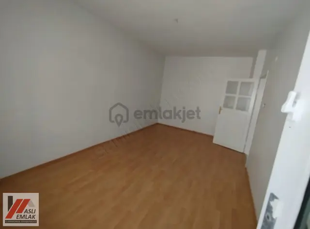 Aslı Emlak'tan Zübeyde Hanım Mah 2+1 Kat 2 2