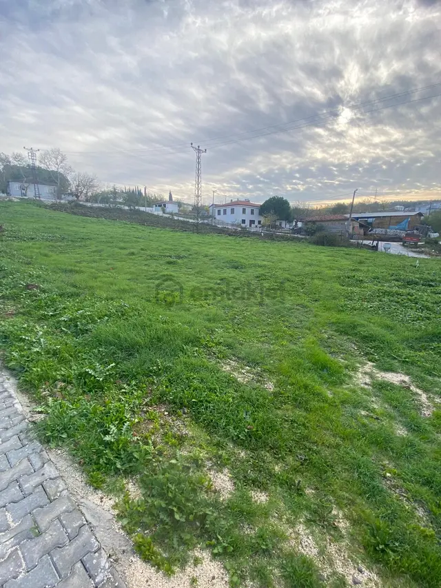 Kafkas Emlaktan 511 M2 Köy İçi Arsa 2