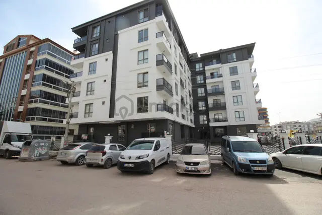 Aksaray Büyük Bölcek Mahallesinde Eşyasız Satılık 1+1 Daire 2