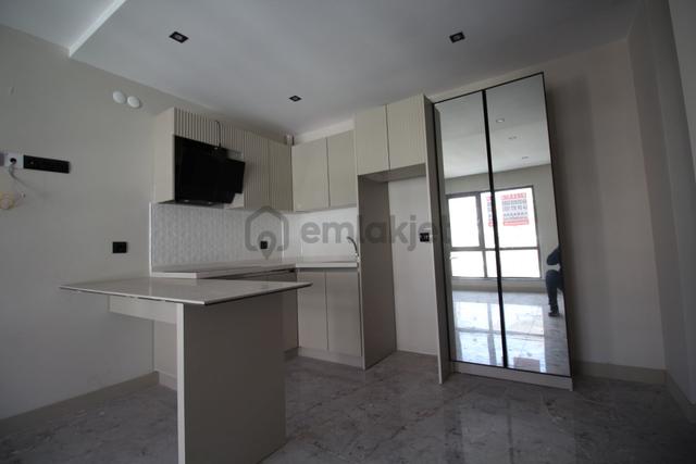Aksaray Büyük Bölcek Mahallesinde Eşyasız Satılık 1+1 Daire 4