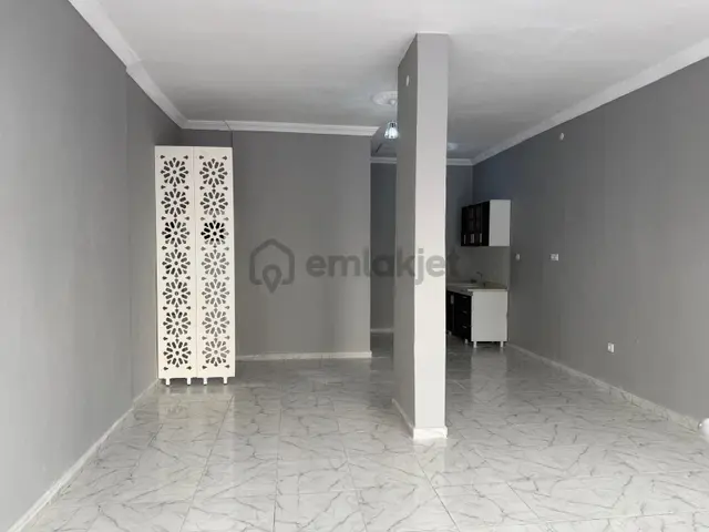 Yigithan Gayrimenkul Cadde Üzerı Masrafsız Satılık Dükkan 1