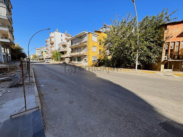 Usta Gayrimenkul'den Kiralık Cadde Üzerinde Sıfır Dükkan 5