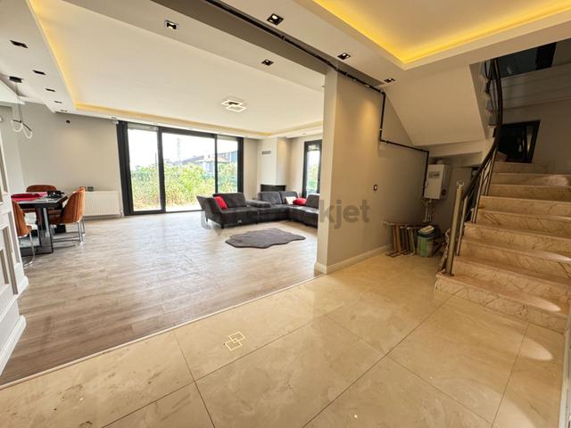 Silivride Deniz Manzaralı Satılık Sıfır 6+2 Lüks Villa 5