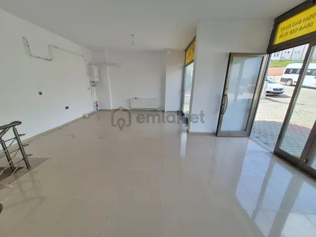Delux'den Atatürk Mah'de Mükemmel Konumda Kiralık İşyeri 4