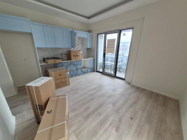 Delux'den Atatürkte Yeni Belediyeye Yakın Havuz Manzaralı Lux1+1 5