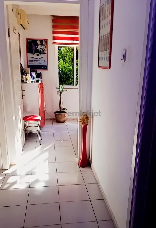 Kaymakamlık Karşısı En Gözde Lokasyonda Satılık 2+1 Daire 2