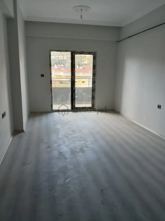 Adalet Gold Group Emlak'tan Kaçırılmayacak Fırsat Bağlar Mahallesi'nde Satılık 1+1 Daire 2