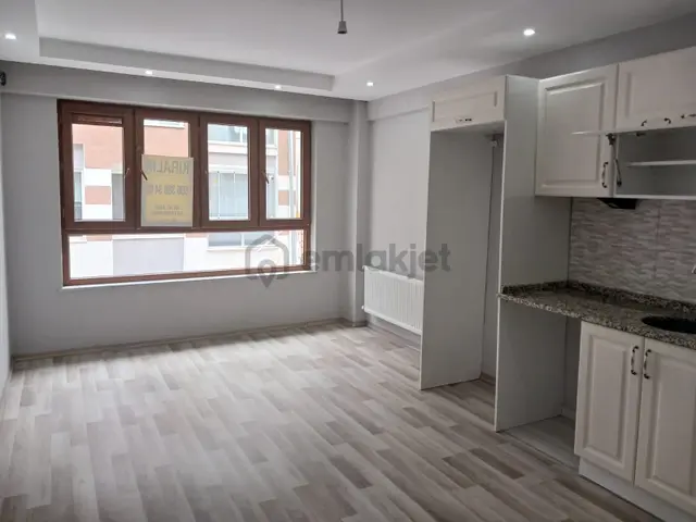 Arifiye Mah. Hamamyoluna Yakın Yeni Binada Kiralık 2+1 Daire 5