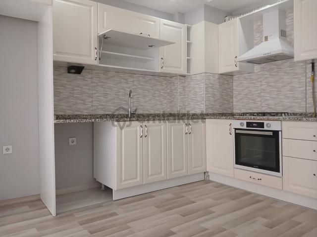 Arifiye Mah. Hamamyoluna Yakın Yeni Binada Kiralık 2+1 Daire 4