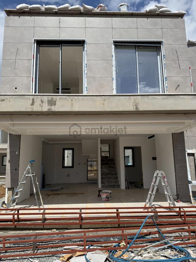 Cemal Emlak'tan Bodrum Kadıkalesi'nde Satılık Sıfır 3+1 Müstakil Havuzlu Villa 2
