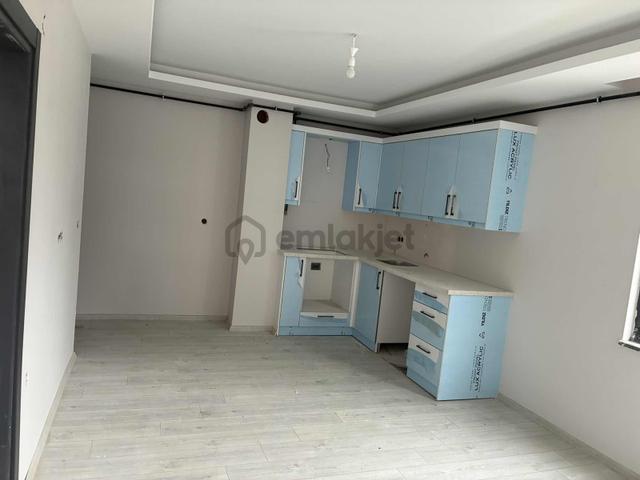 Bulut Emlaktan İstiklalde Tramvaya Yakın 1+1 Satılık Daire 4