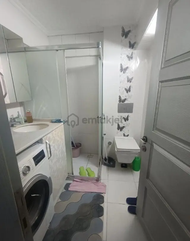 Güneşli Mahallesinde Asansörlü Ve Doğalgazlı Satılık Daire 5