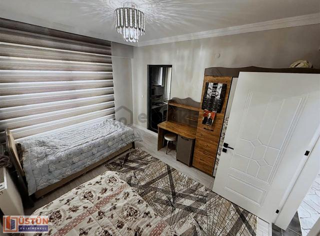 **hastane Ve Pazaryerine Çok Yakın 160m2 Satılık Dubleks Daire** 4